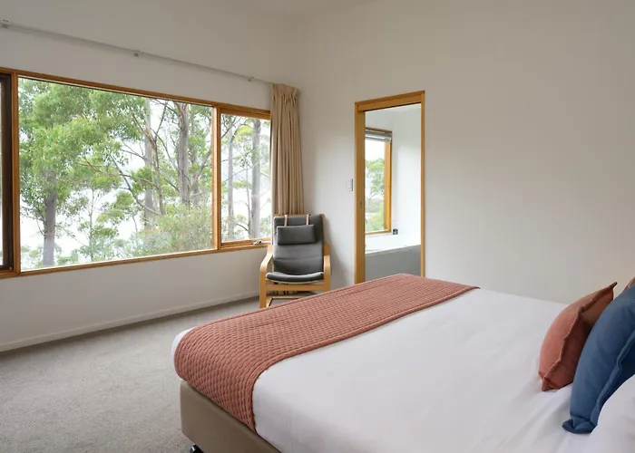 Stewarts Bay Lodge
