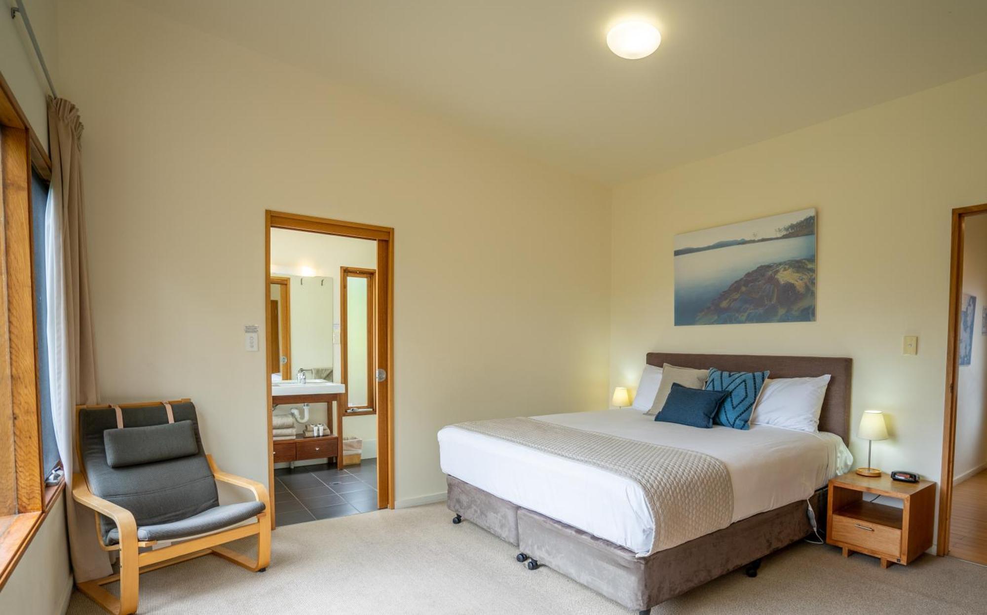Stewarts Bay Lodge