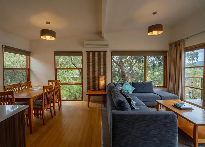 Stewarts Bay Lodge