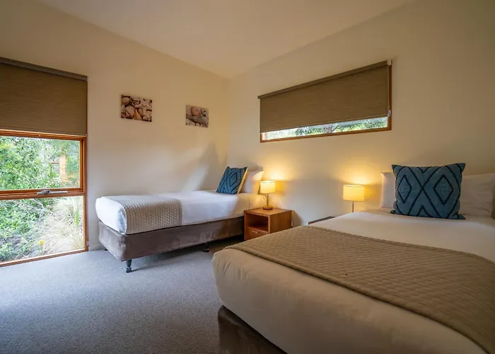 Stewarts Bay Lodge