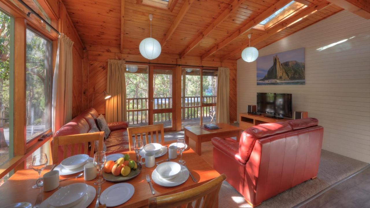 Stewarts Bay Lodge *