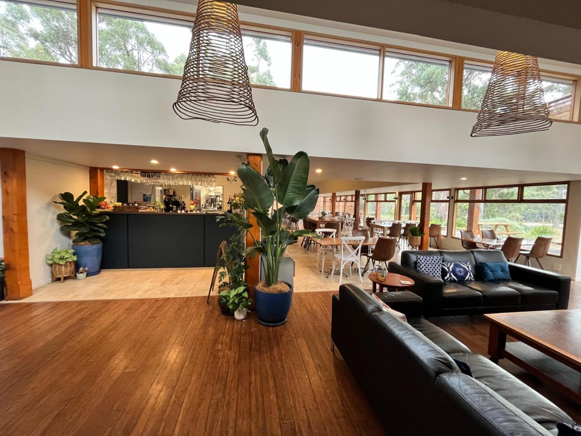 Stewarts Bay Lodge Port Arthur