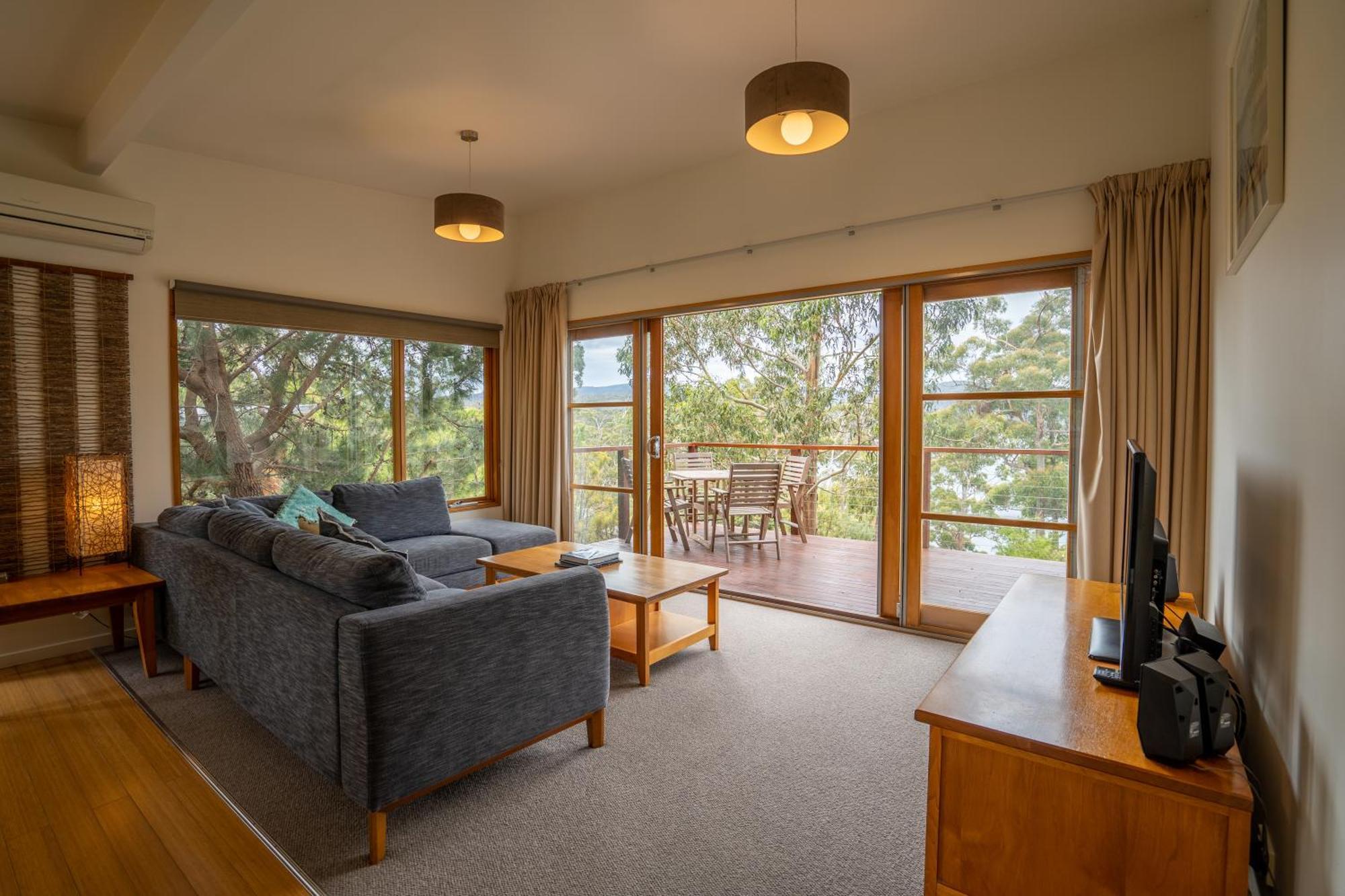 Stewarts Bay Lodge