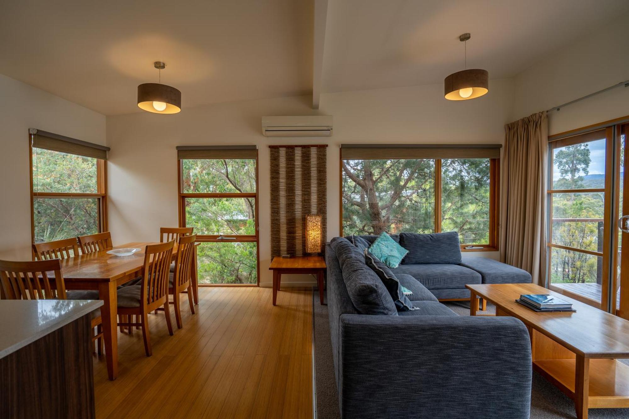 Lodge Stewarts Bay