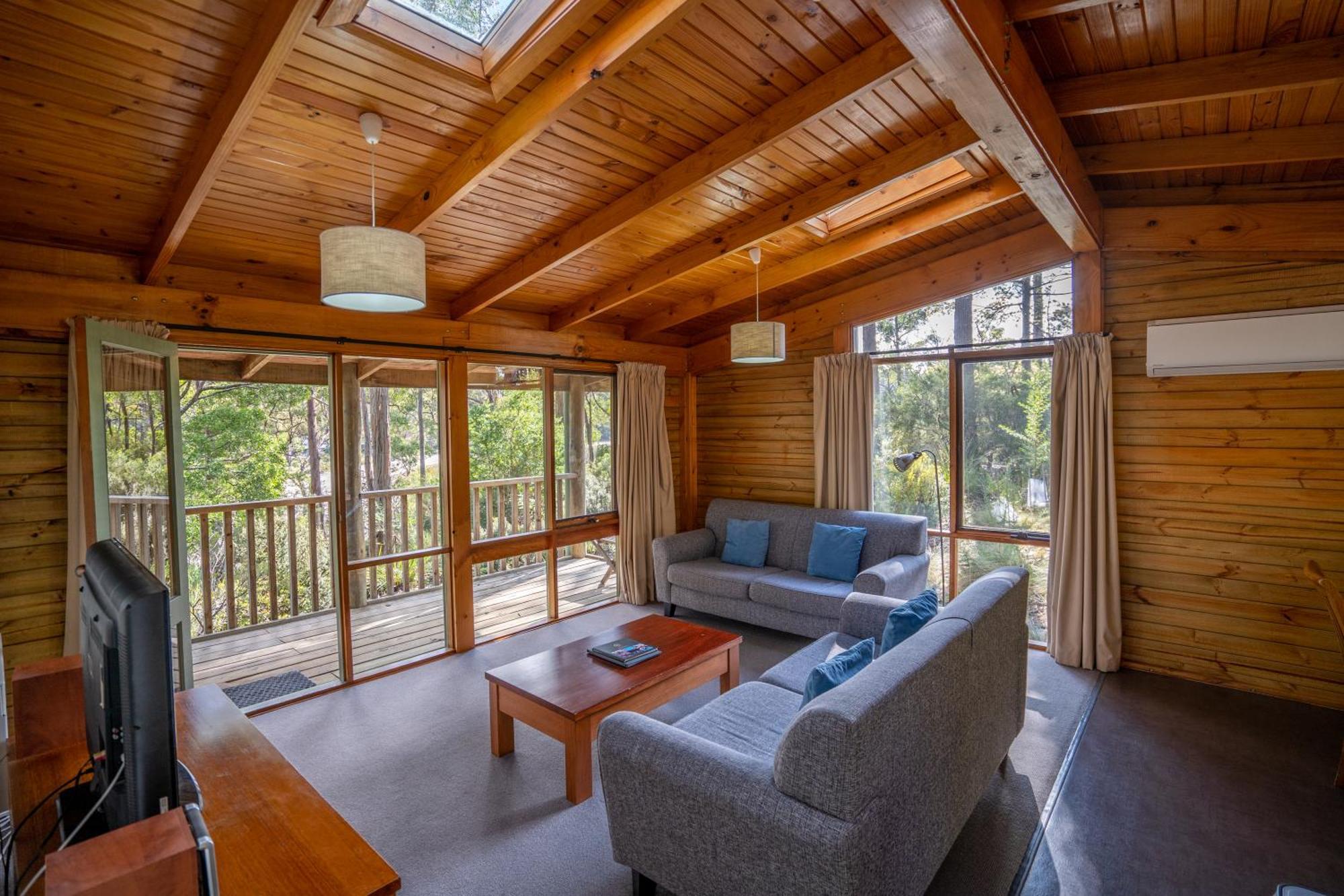 Stewarts Bay Lodge